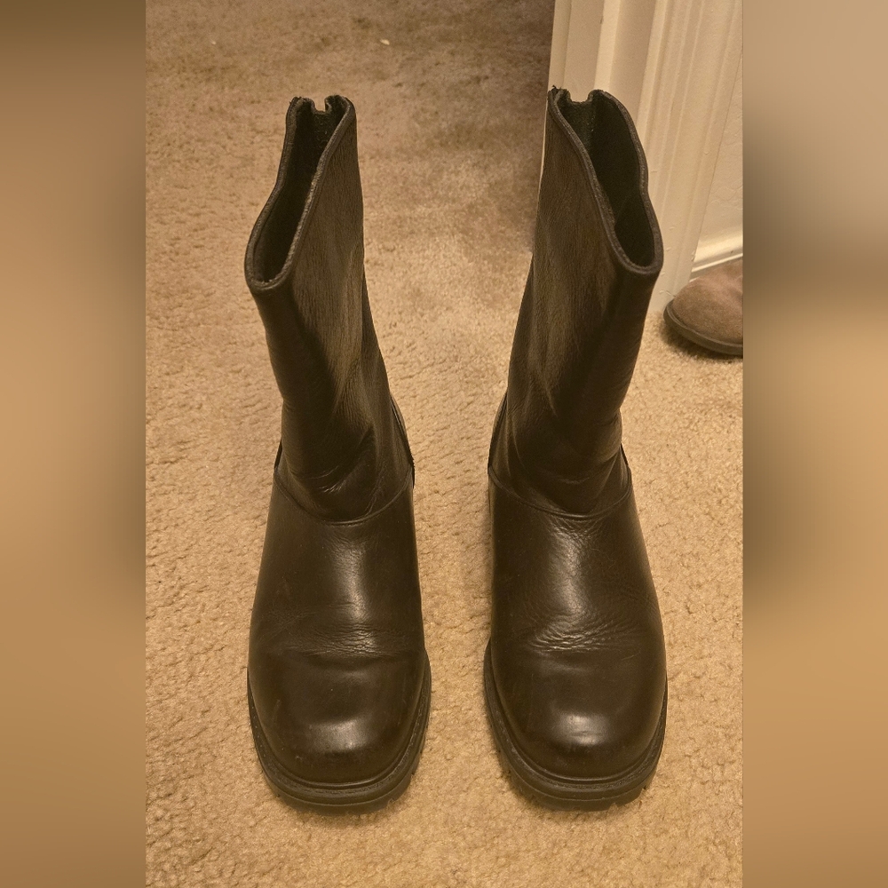 LL Bean Black Leather Boot